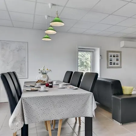 Daire Haralde - 2-5km From The Sea By Interhome